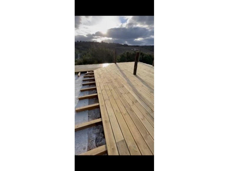 Deck Casquinha Vermelha 
