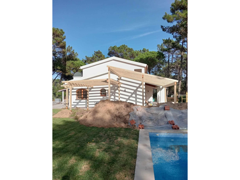 Pergola Exterior