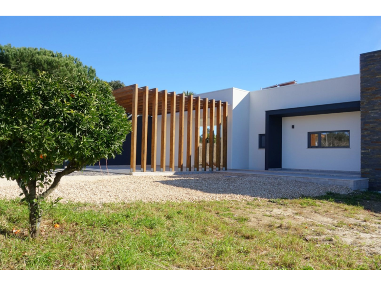 Garagem / Ripado Em habitação