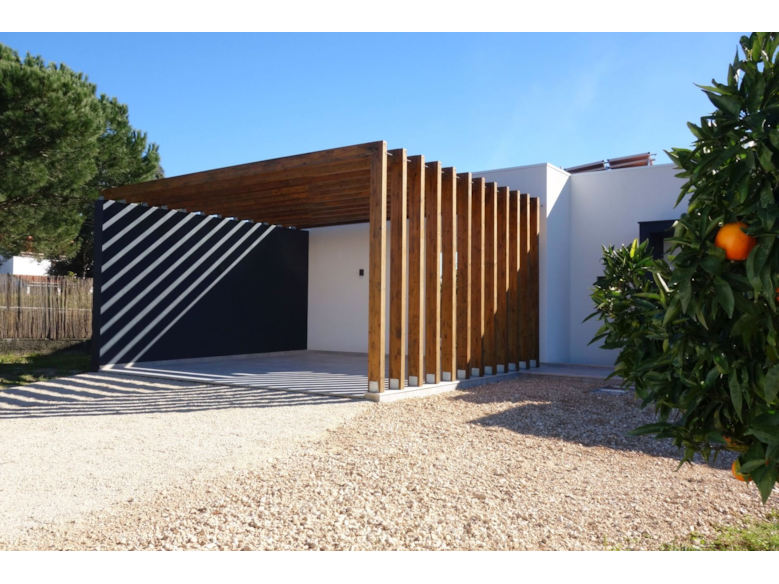 Garagem / Ripado Em habitação