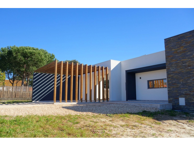 Garagem / Ripado Em habitação