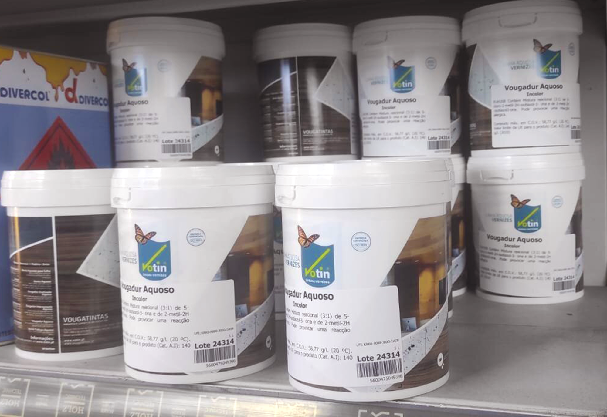 Verniz Soalho Aquoso Meio Brilho 1Lt